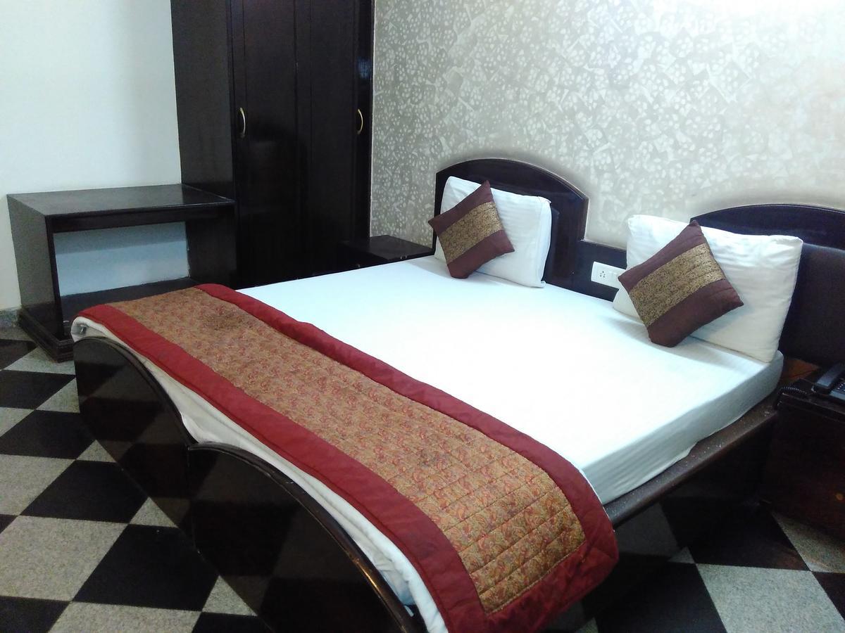 A New Delhi Hotel Orchid Garden Kültér fotó